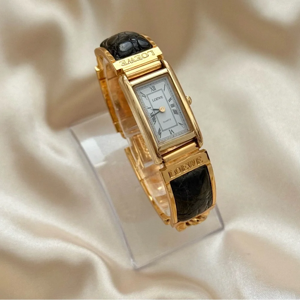 AUTHENTIC RARE VINTAGE LOEWE BLACK LEATHER WATCH - Picture 2 of 8